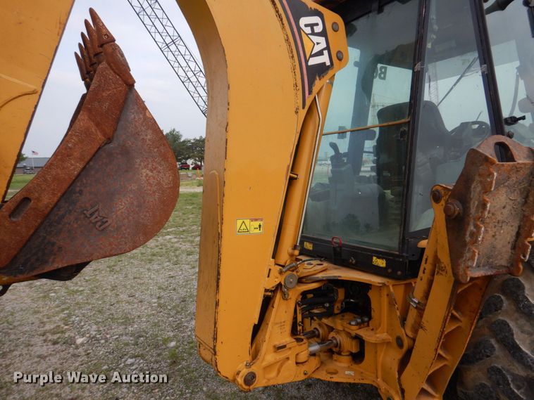 image for item DM7333 2004 Caterpillar 420D  backhoe