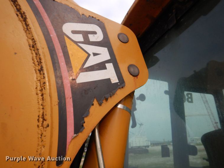 image for item DM7333 2004 Caterpillar 420D  backhoe
