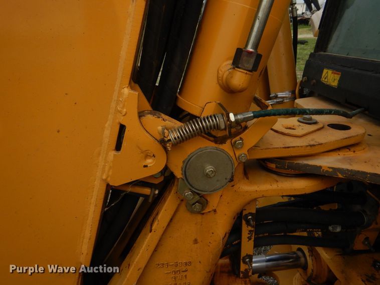 image for item DM7333 2004 Caterpillar 420D  backhoe