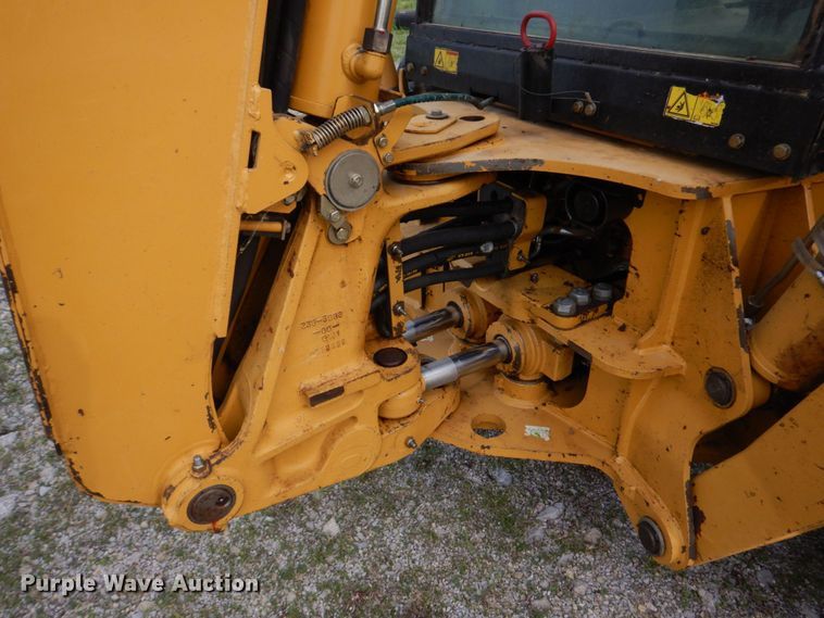 image for item DM7333 2004 Caterpillar 420D  backhoe