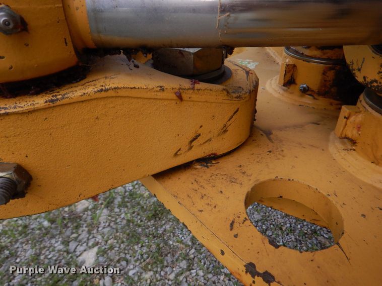 image for item DM7333 2004 Caterpillar 420D  backhoe