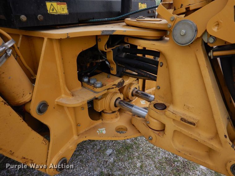 image for item DM7333 2004 Caterpillar 420D  backhoe