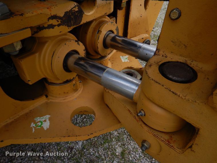 image for item DM7333 2004 Caterpillar 420D  backhoe