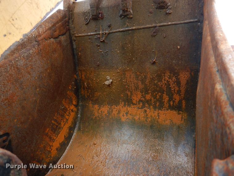 image for item DM7333 2004 Caterpillar 420D  backhoe