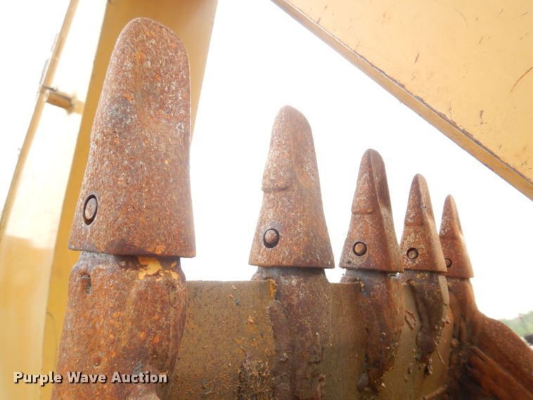 image for item DM7333 2004 Caterpillar 420D  backhoe