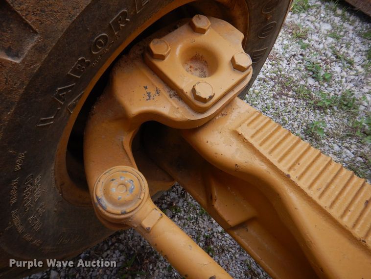 image for item DM7333 2004 Caterpillar 420D  backhoe