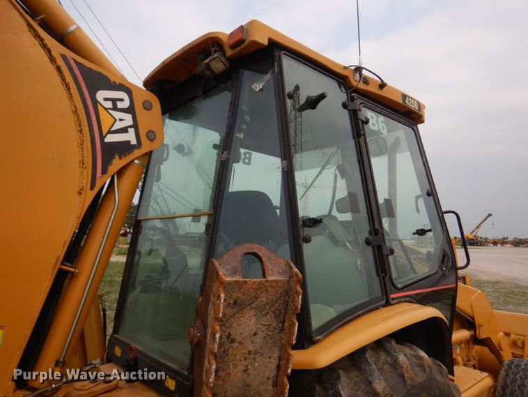 image for item DM7333 2004 Caterpillar 420D  backhoe