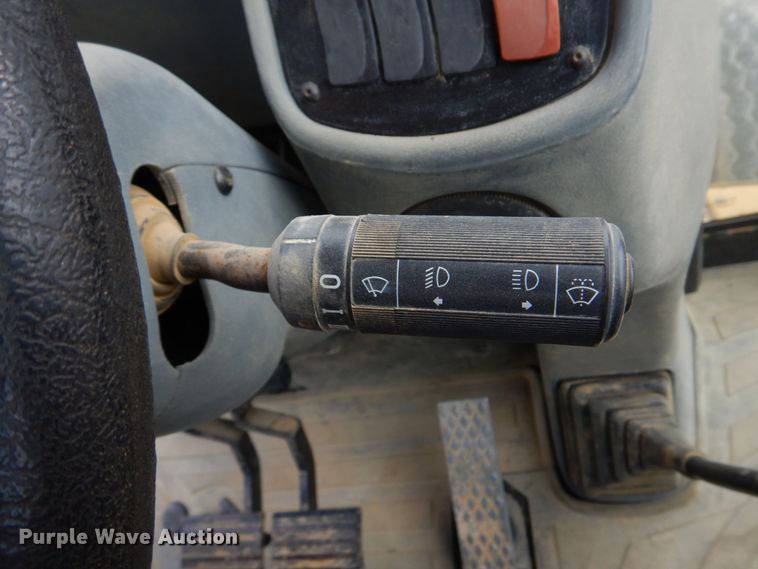 image for item DM7333 2004 Caterpillar 420D  backhoe