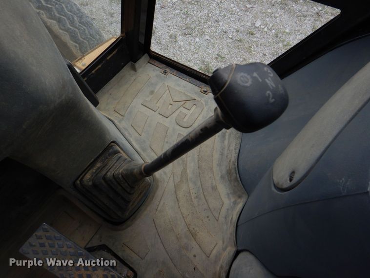 image for item DM7333 2004 Caterpillar 420D  backhoe