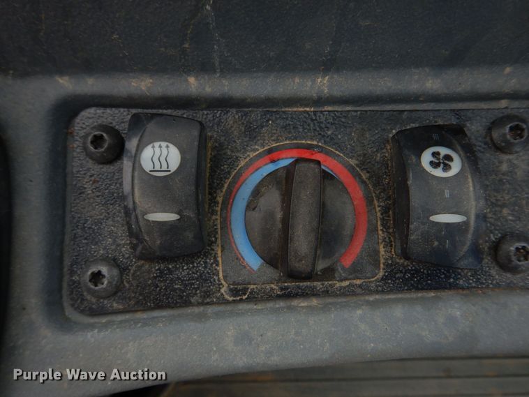 image for item DM7333 2004 Caterpillar 420D  backhoe