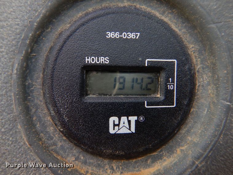 image for item DM7333 2004 Caterpillar 420D  backhoe