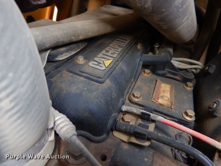 image for item DM7333 2004 Caterpillar 420D  backhoe