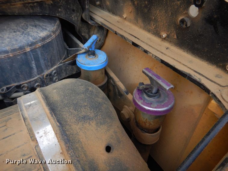 image for item DM7333 2004 Caterpillar 420D  backhoe