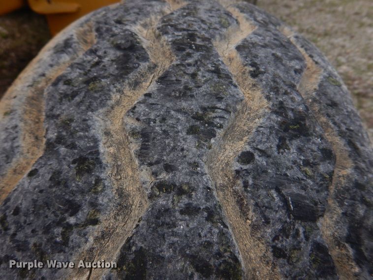 image for item DM7333 2004 Caterpillar 420D  backhoe