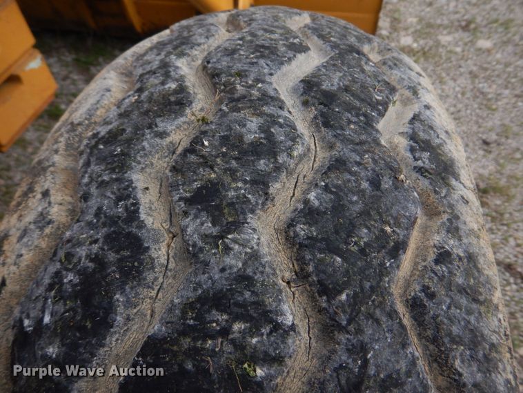 image for item DM7333 2004 Caterpillar 420D  backhoe