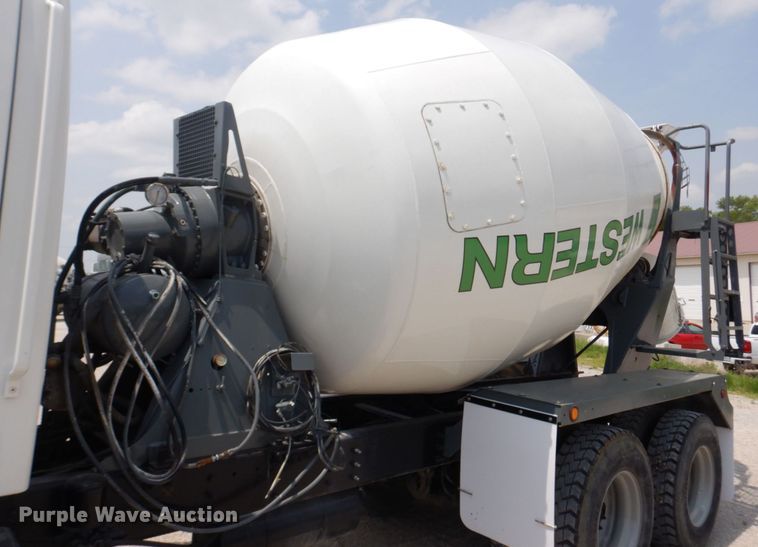 image for item DM7335 2000 Sterling  ready mix truck