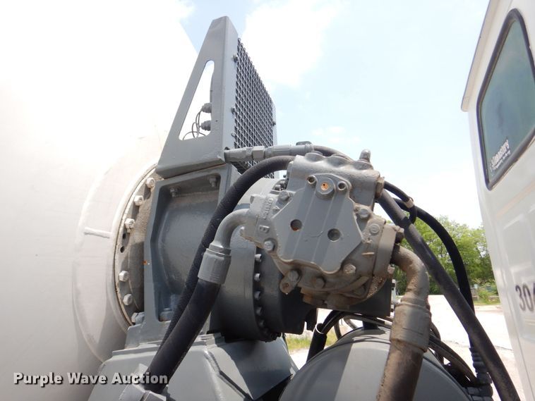 image for item DM7335 2000 Sterling  ready mix truck