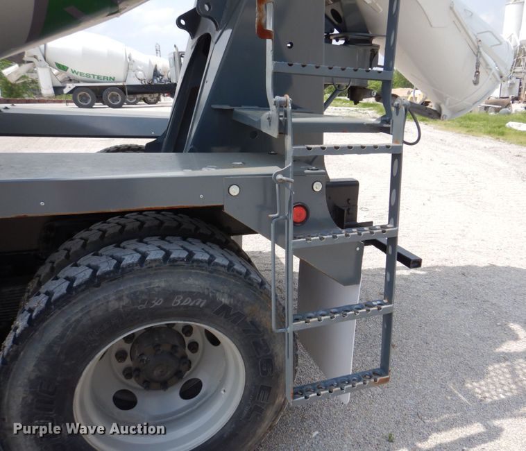 image for item DM7335 2000 Sterling  ready mix truck