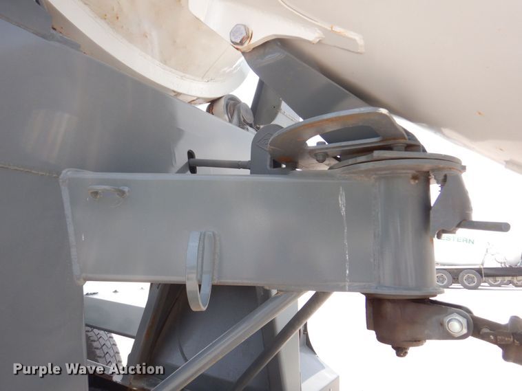 image for item DM7335 2000 Sterling  ready mix truck