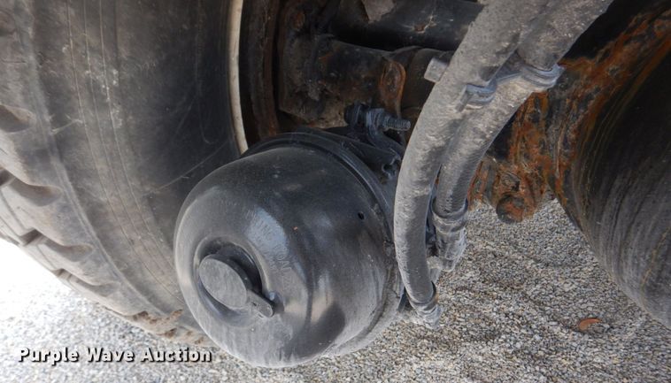 image for item DM7335 2000 Sterling  ready mix truck