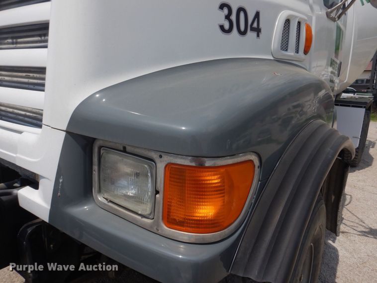 image for item DM7335 2000 Sterling  ready mix truck