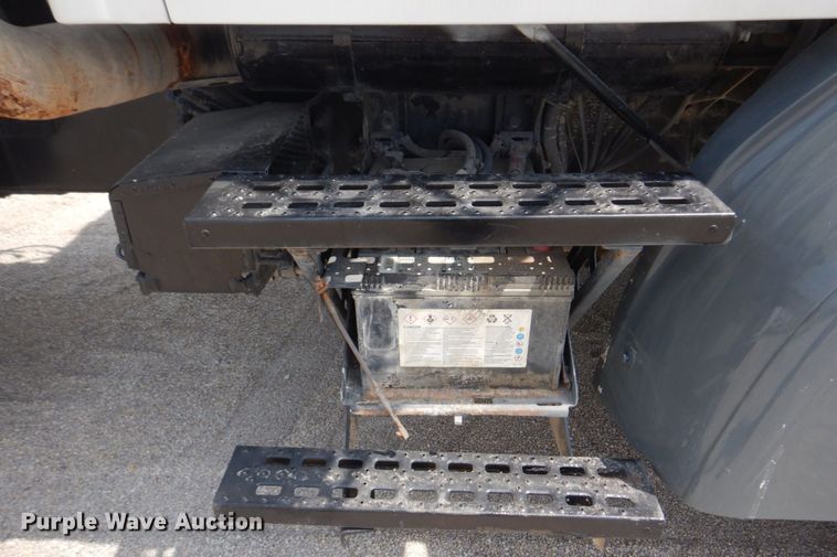 image for item DM7335 2000 Sterling  ready mix truck