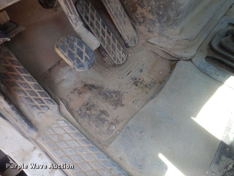 image for item DM7335 2000 Sterling  ready mix truck