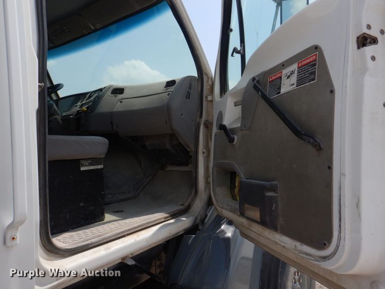 image for item DM7335 2000 Sterling  ready mix truck