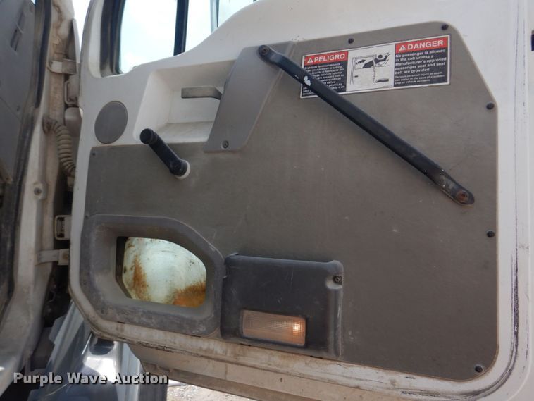 image for item DM7335 2000 Sterling  ready mix truck