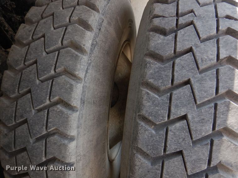 image for item DM7335 2000 Sterling  ready mix truck