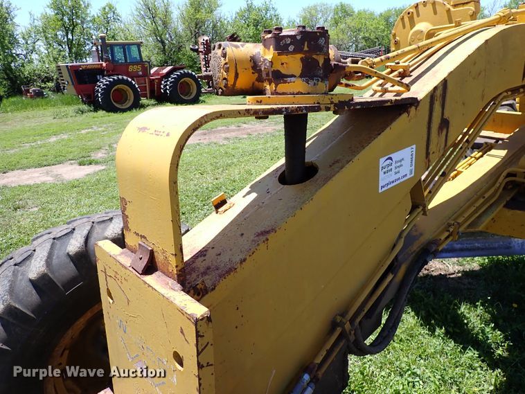 image for item DN6817 1971 Wabco 444  motor grader