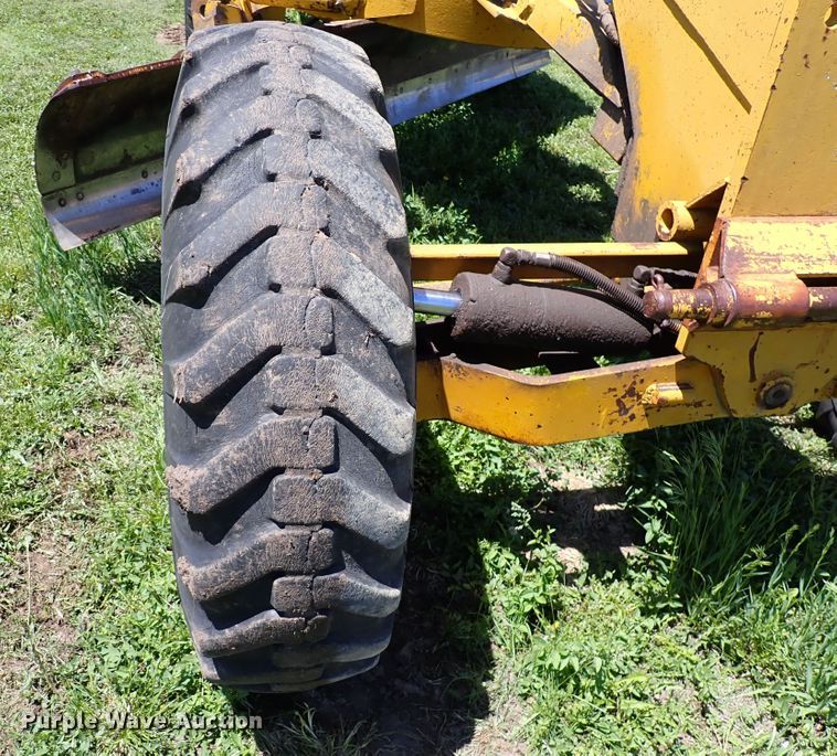 image for item DN6817 1971 Wabco 444  motor grader