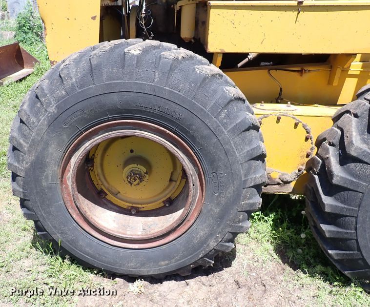 image for item DN6817 1971 Wabco 444  motor grader