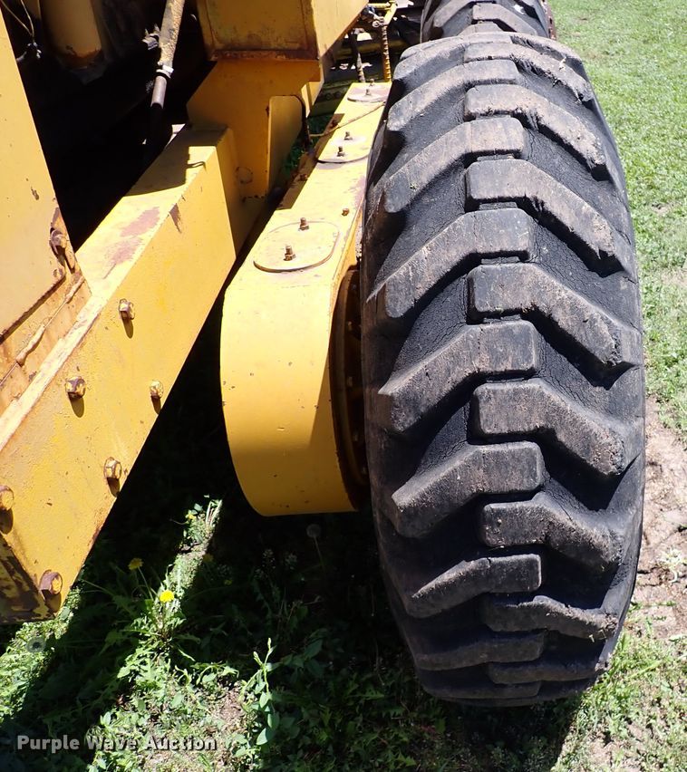 image for item DN6817 1971 Wabco 444  motor grader