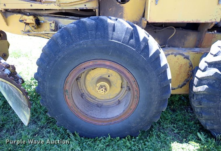 image for item DN6817 1971 Wabco 444  motor grader