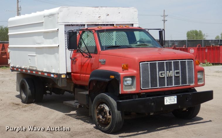 image for item DN7390 1995 GMC TopKick C6500  chipper truck