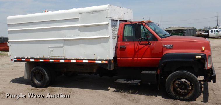 image for item DN7390 1995 GMC TopKick C6500  chipper truck