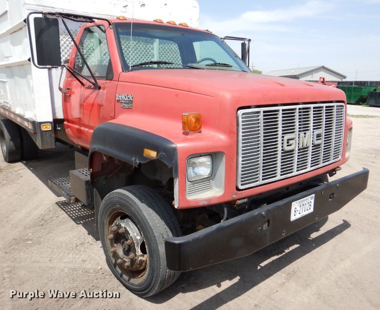 image for item DN7390 1995 GMC TopKick C6500  chipper truck