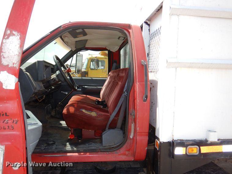 image for item DN7390 1995 GMC TopKick C6500  chipper truck