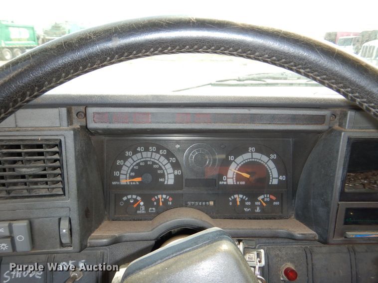 image for item DN7390 1995 GMC TopKick C6500  chipper truck