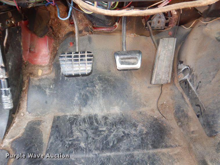 image for item DN7390 1995 GMC TopKick C6500  chipper truck