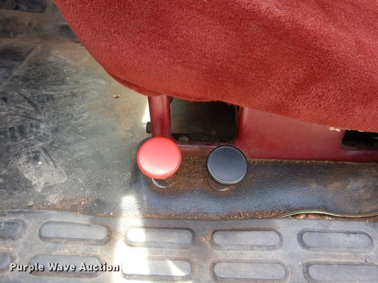 image for item DN7390 1995 GMC TopKick C6500  chipper truck