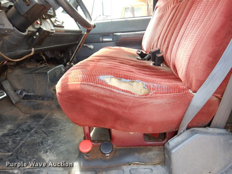 image for item DN7390 1995 GMC TopKick C6500  chipper truck