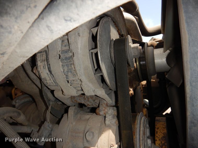 image for item DN7390 1995 GMC TopKick C6500  chipper truck