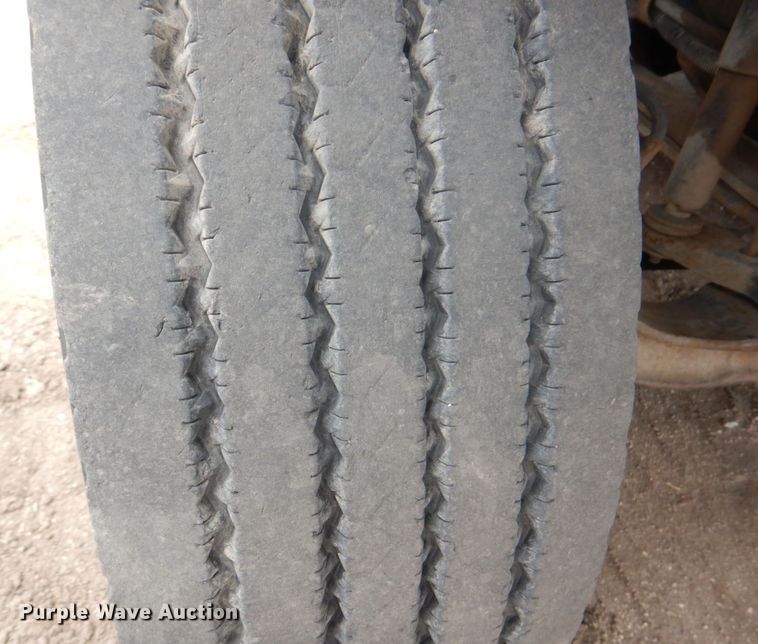 image for item DN7390 1995 GMC TopKick C6500  chipper truck