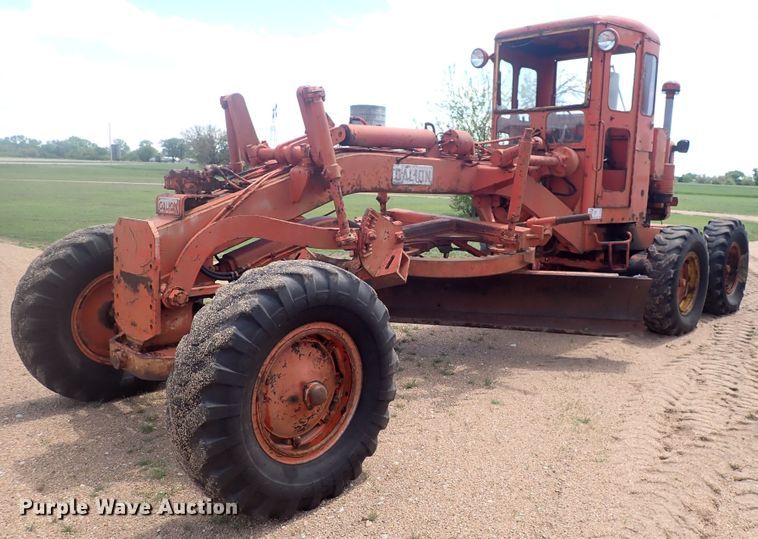 image for item DP4630 1960 Galion 104  rigid frame motor grader