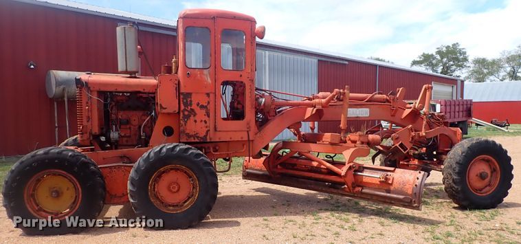 image for item DP4630 1960 Galion 104  rigid frame motor grader