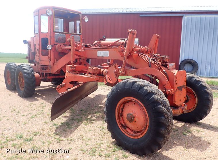 image for item DP4630 1960 Galion 104  rigid frame motor grader