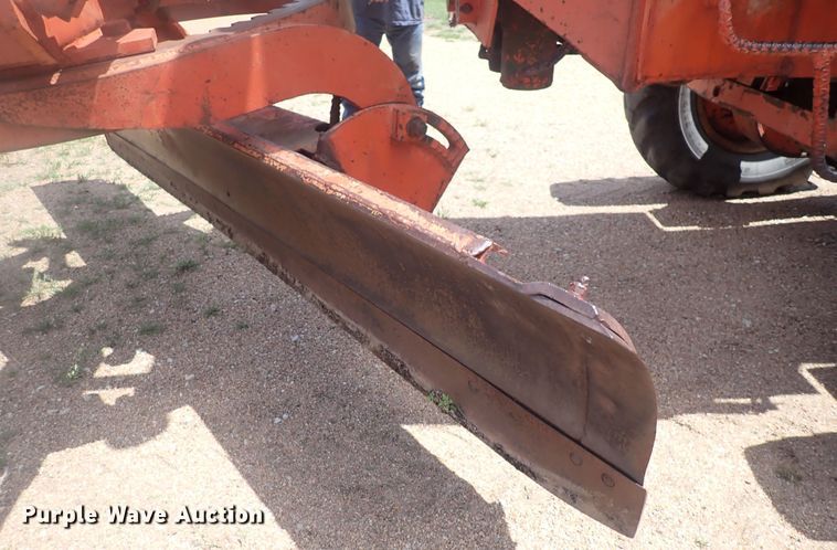 image for item DP4630 1960 Galion 104  rigid frame motor grader