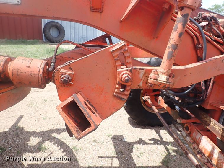 image for item DP4630 1960 Galion 104  rigid frame motor grader